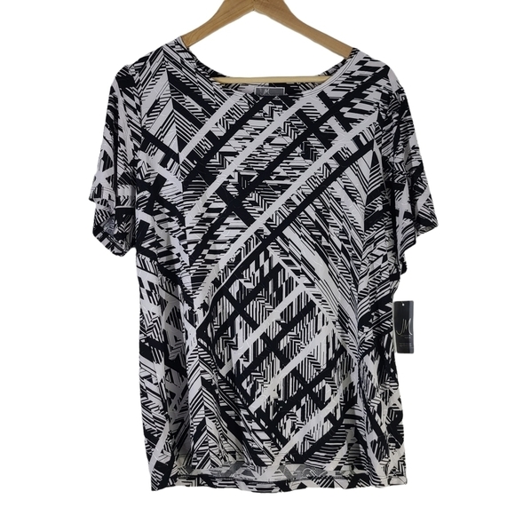NWT JM collection Geo Sparkler Black and White Top Short Sleeve with texture 0X - Picture 1 of 4